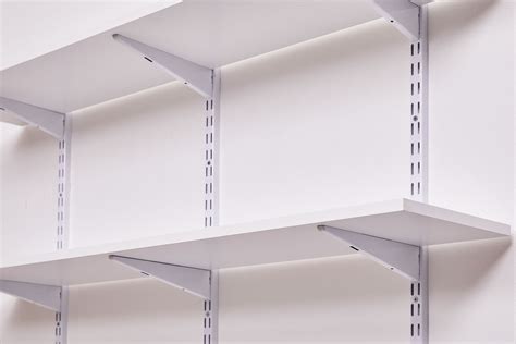 how far apart to mount brackets for 48 inch shelf|installing upright and bracket shelves.